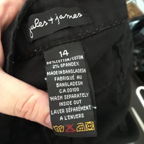 Jules & James Black Plus Size Shorts Ladies Size 14 - Picture 4 of 9